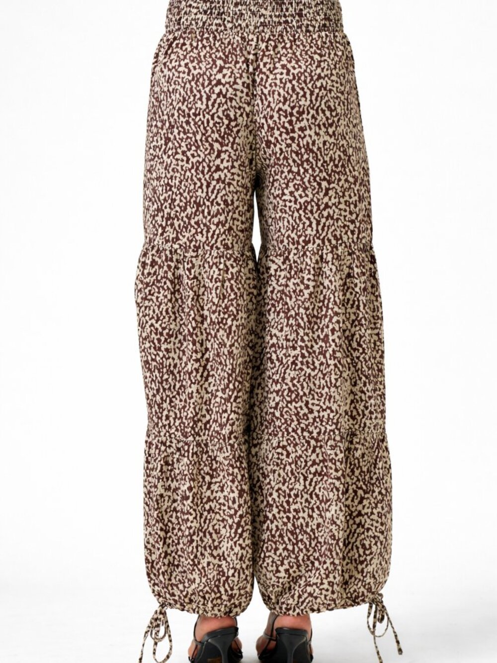 Light Breezy Airy Extreme Flare Leg Palazzo All Over Print Tiered Jogger Pants - Picture 5 of 11